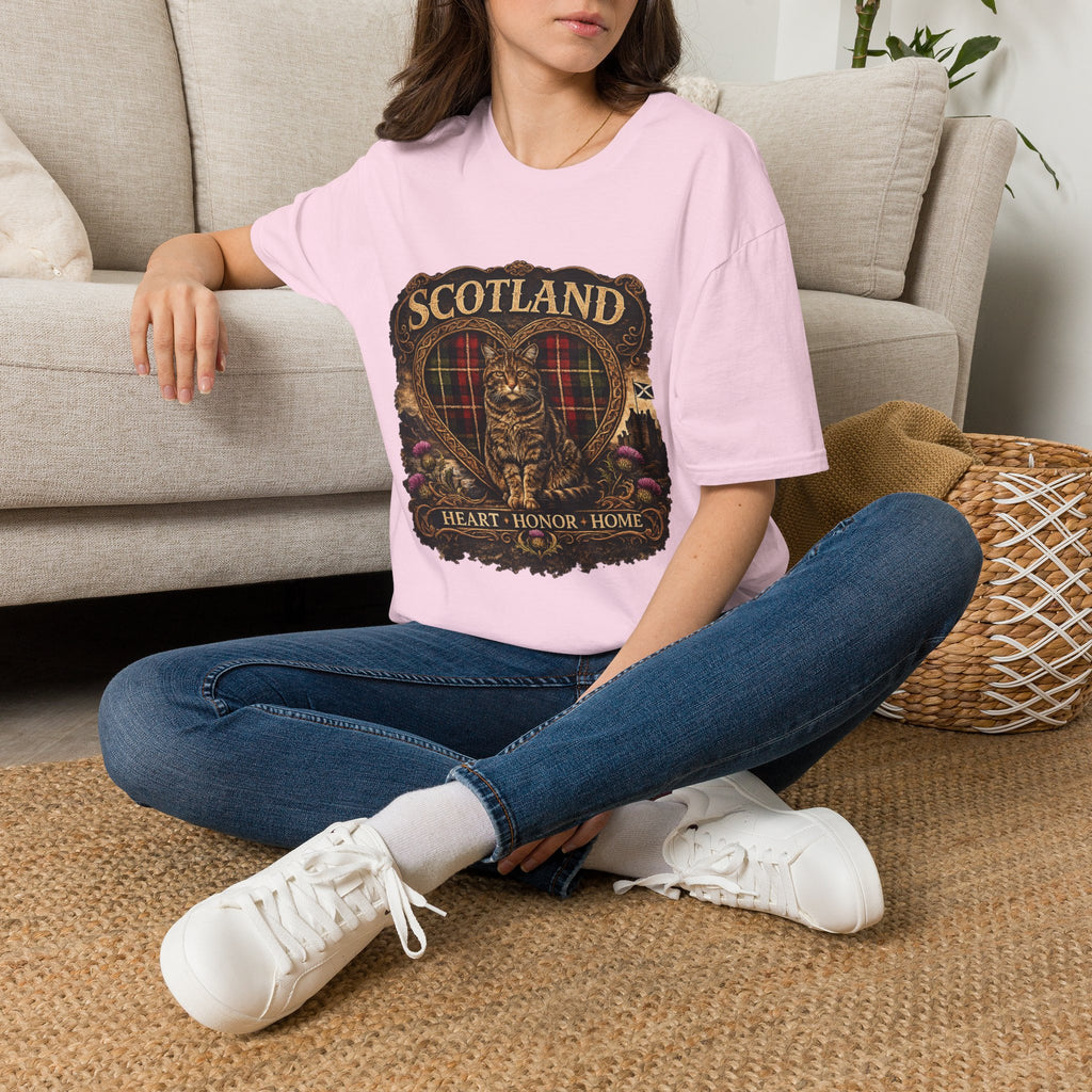 Scotland Wildcat – Heart, Home & Tartan Cat Retro Travel Tee